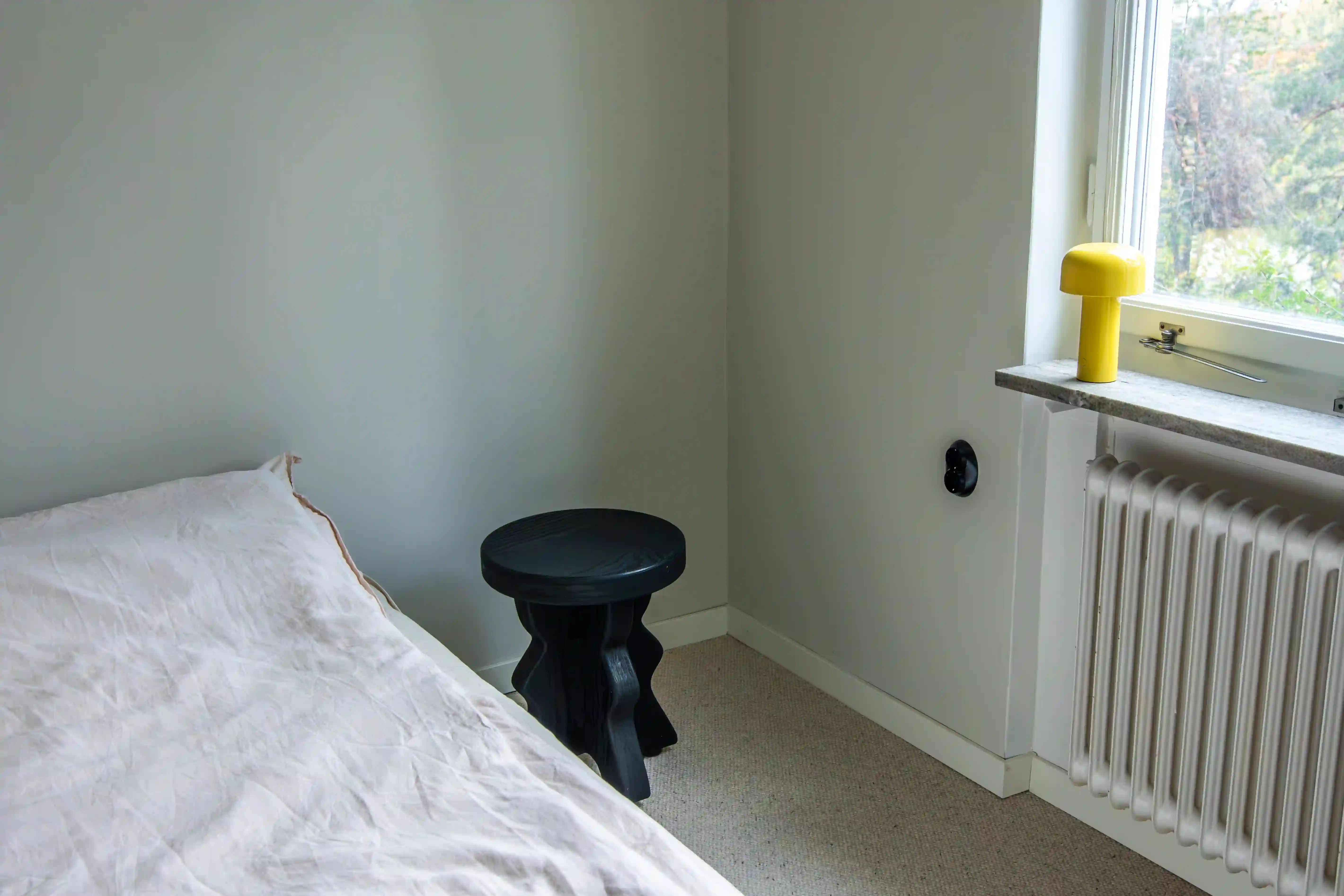 Grön färg i sovrum