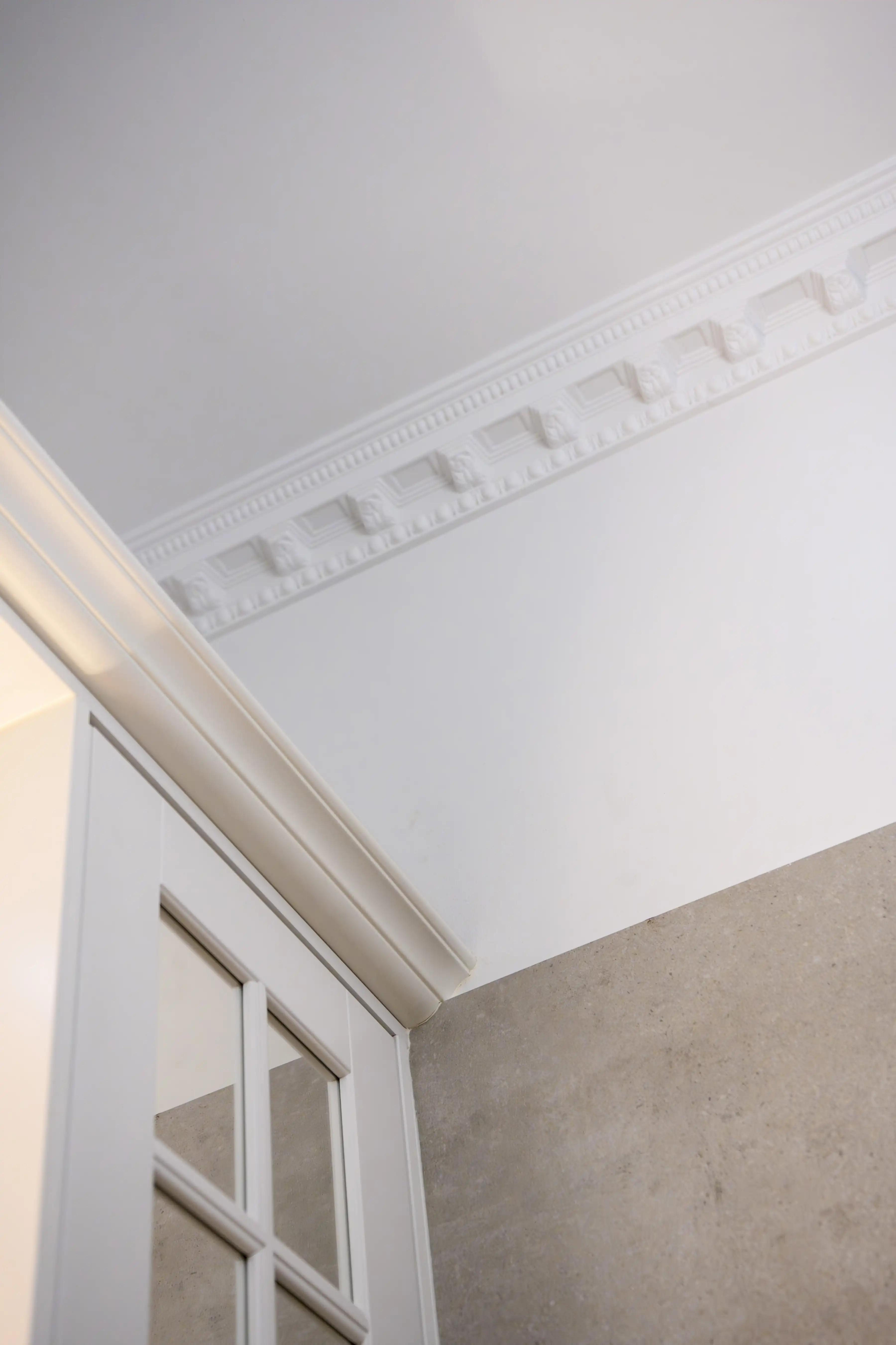 stuckatur i tak i sekelskiftesstil